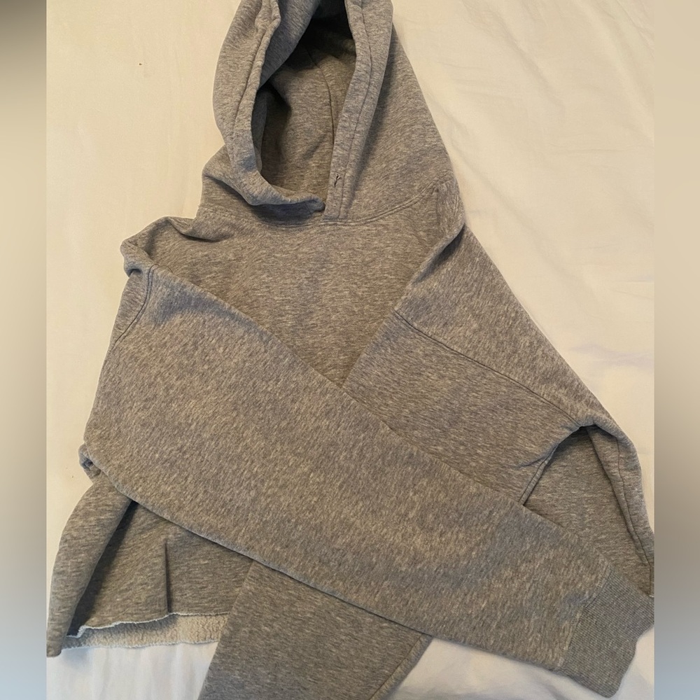 Grey urban outfitters cropped sweatshirt